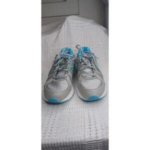 New balance women's sneaker athletic blue silver running shoes